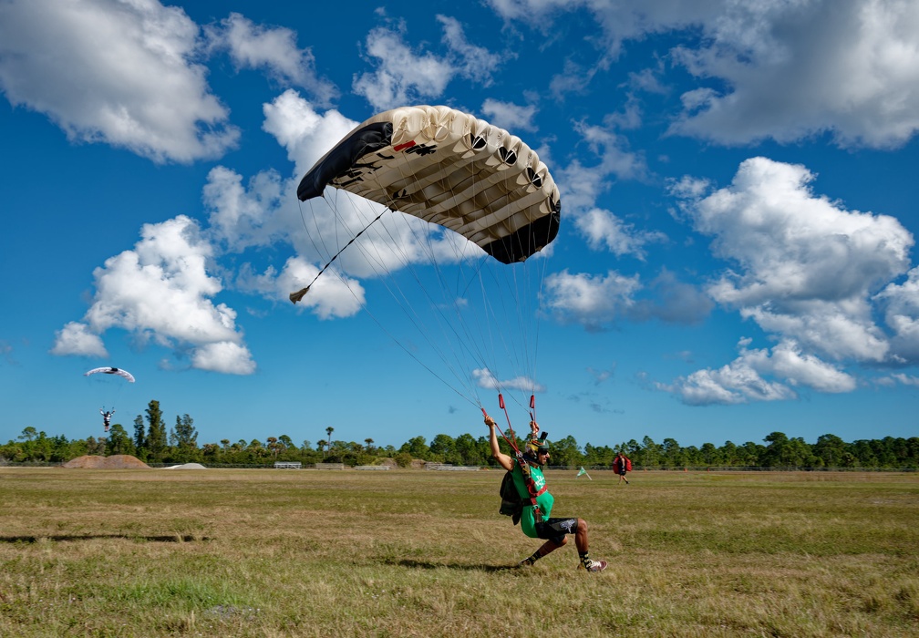 20220101_113215_Sebastian_Skydive_ManfiHernandez.jpg