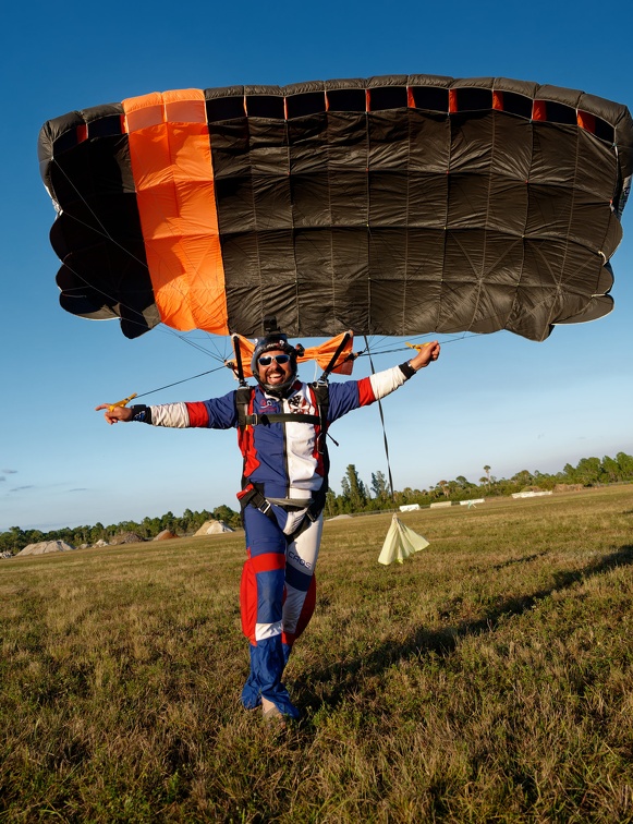 20220101 164721 Sebastian Skydive LarryCanario