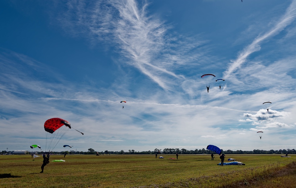 20220107_120224_Sebastian_Skydive_FL_HeadDown_Record_.jpg