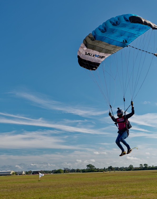 20220107_134552_Sebastian_Skydive_FL_HeadDown_Record_BradHunt.jpg