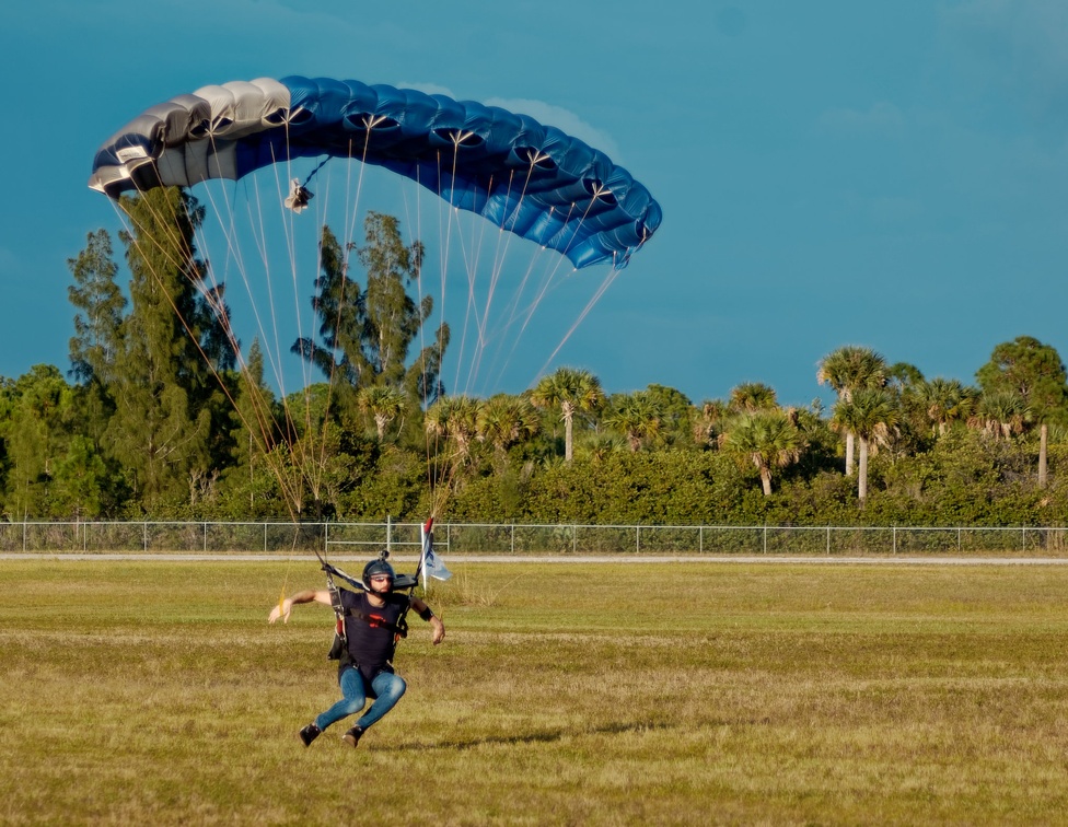 20191230 163330 Sebastian Skydive BradHunt