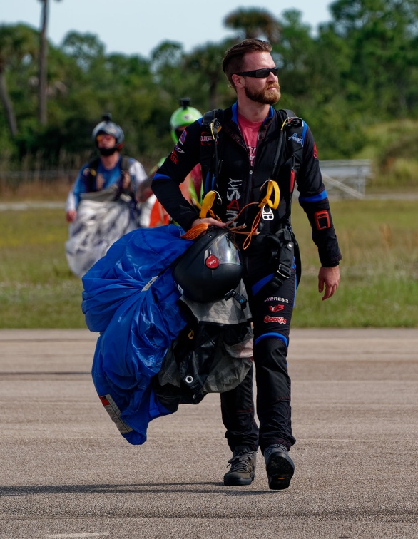 20211113 103932 Sebastian Skydive Headdown Tryout AlexHart