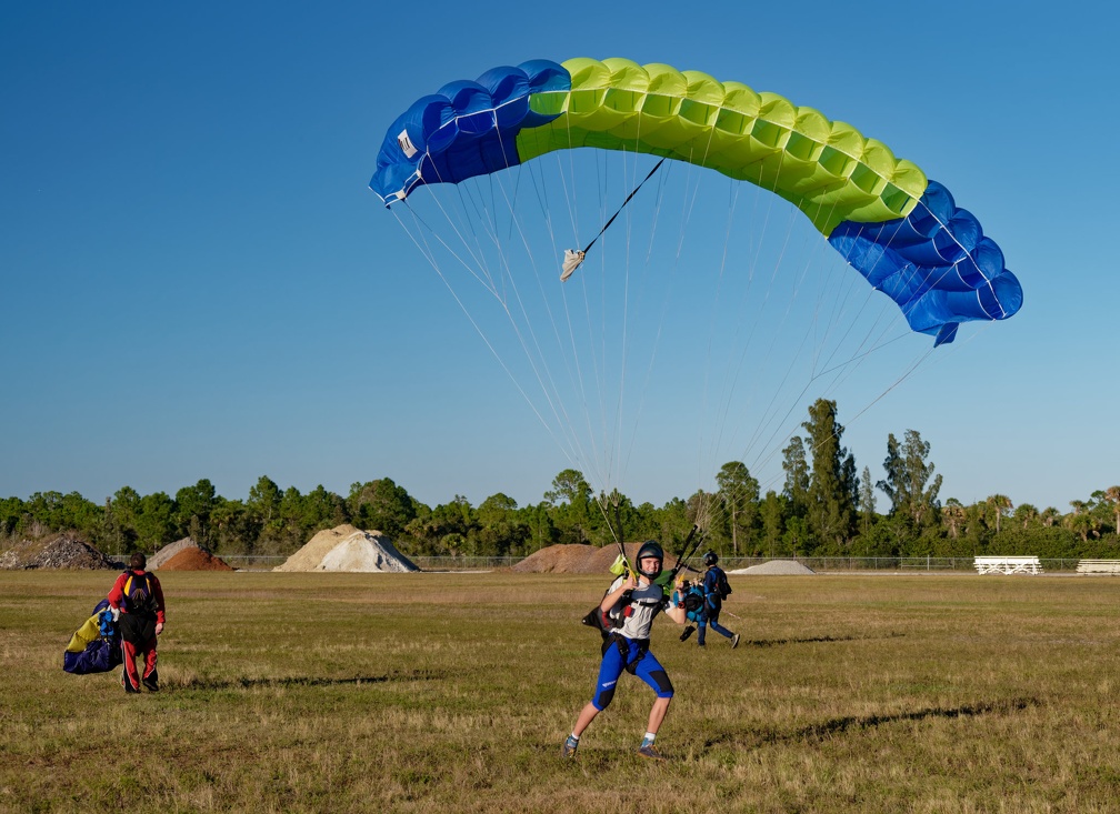 20211230_163048_Sebastian_Skydive_TedGanger_GraemeClougher.jpg