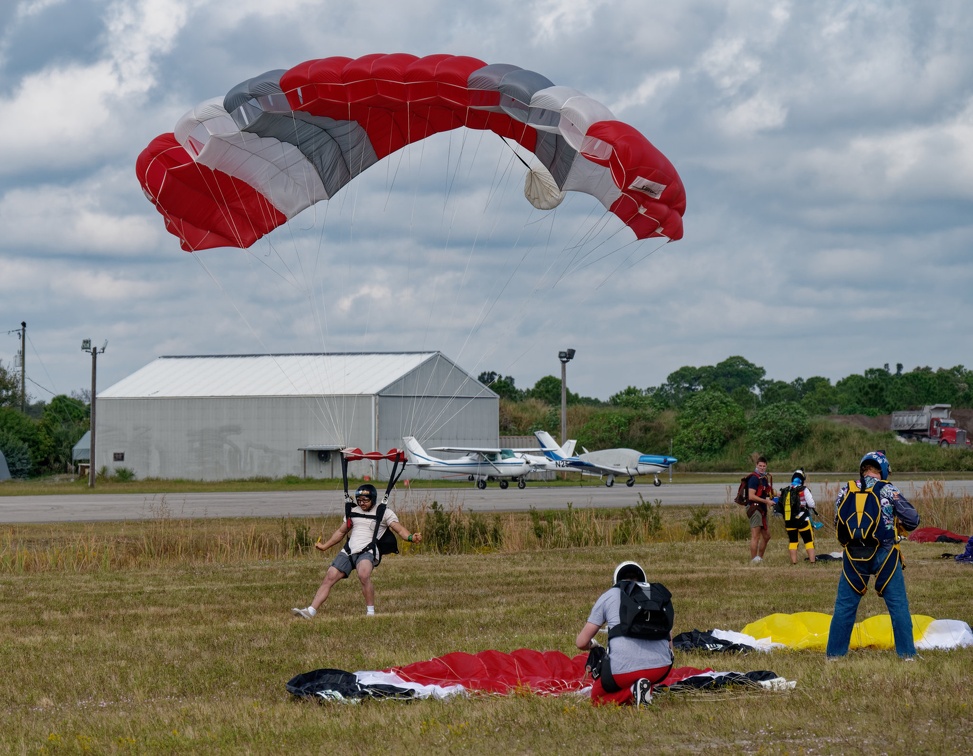 20211211 105408 Sebastian Skydive GuilhermeLopes DellBorges ReeceHofmann BiancaDaSilva RyanHathaway