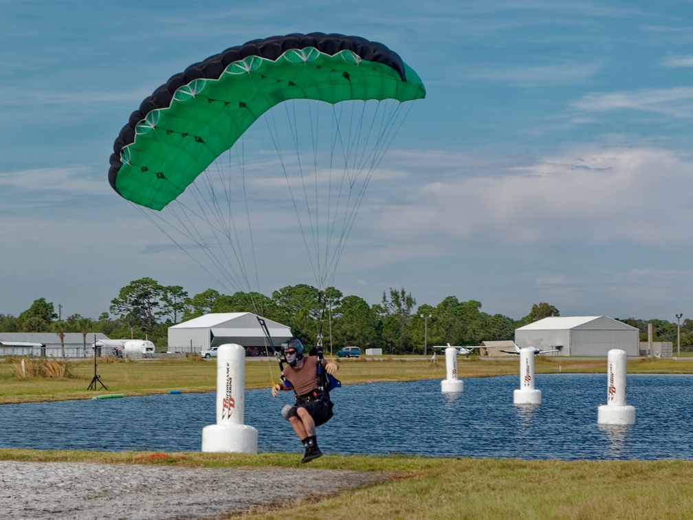 20201206 103252 Sebastian Skydive FLCPA Meet2 SeanHaysom