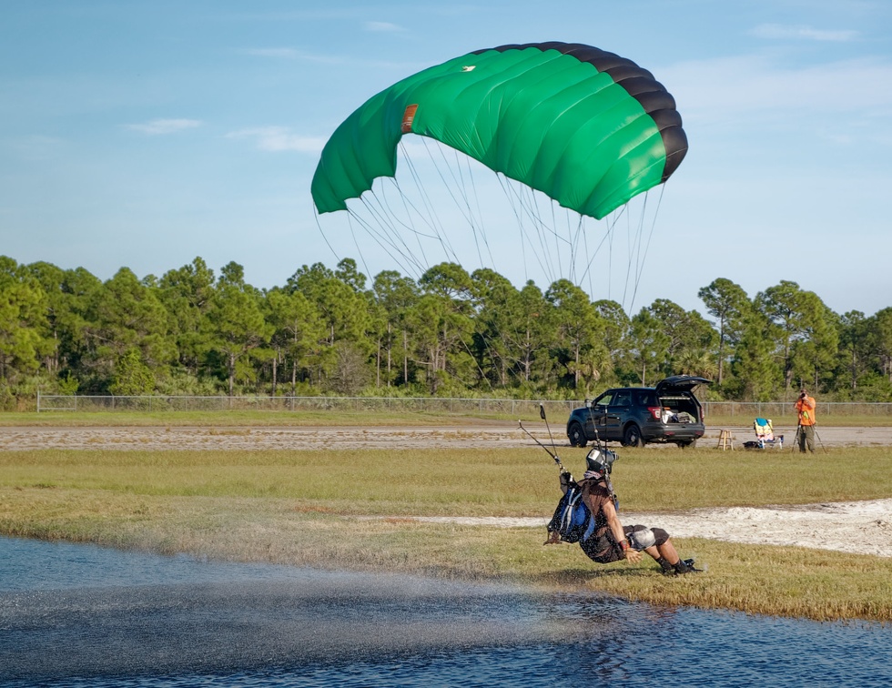 20201206 151212 Sebastian Skydive FLCPA Meet2 SeanHaysom