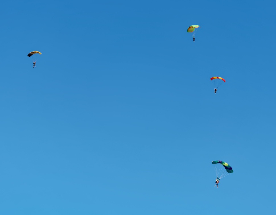 20211230_144627_Sebastian_Skydive_.jpg