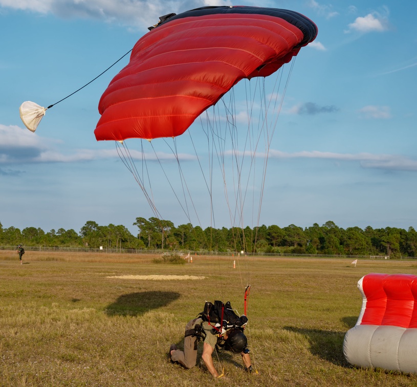 20211211 161855 Sebastian Skydive Santas ScottPaulson