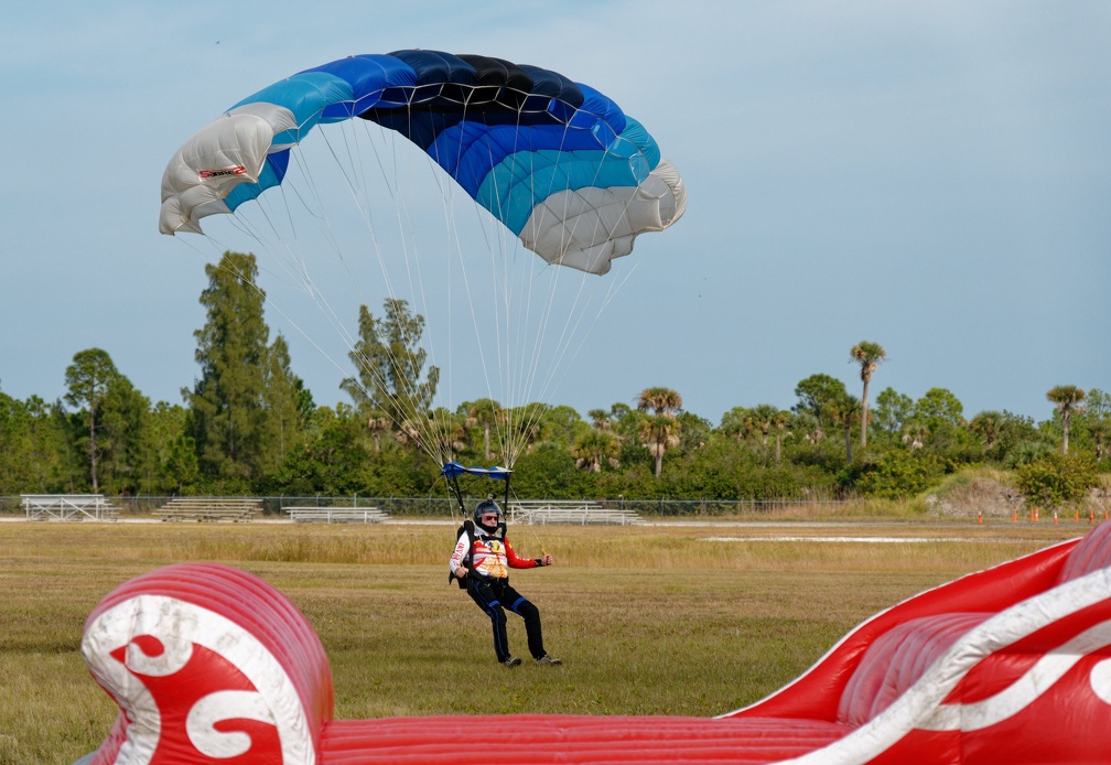 20211211 120613 Sebastian Skydive ChrisCurrie