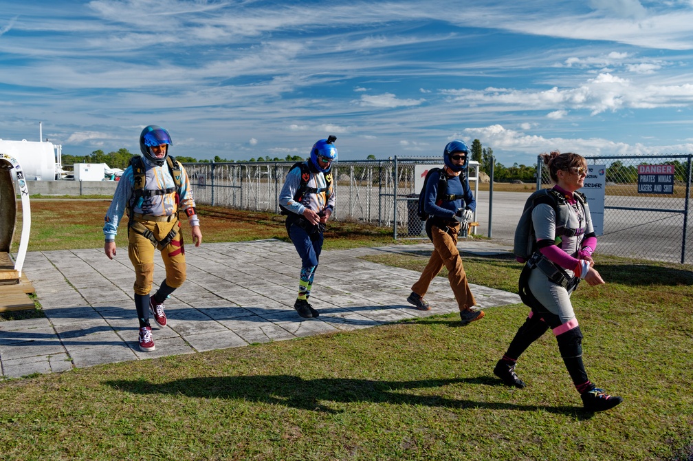 20220211_093013_Sebastian_Skydive_LeslieMenetrier_ChetEvans_TracyBattle_Marc.jpg