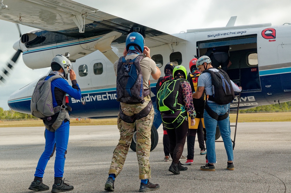 20201230_095448_Sebastian_Skydive_DaveChen.jpg