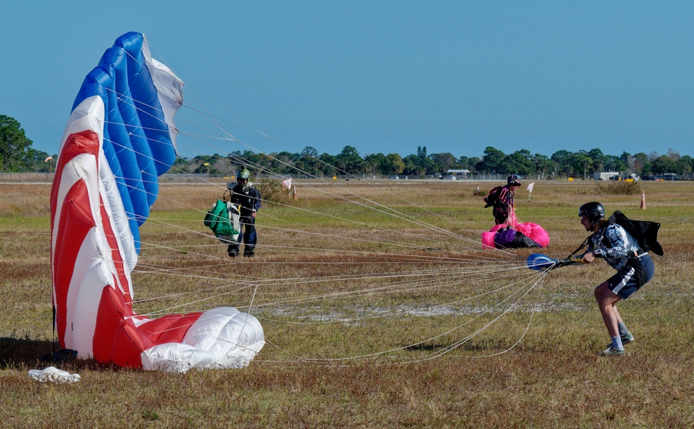 20220204_145113_Sebastian_Skydive_FrankPryz_DaveChen_LoganTaylor.jpg