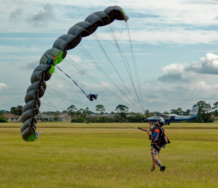 20201204_145200_Sebastian_Skydive_FLCPA_Meet2_Plane.jpg