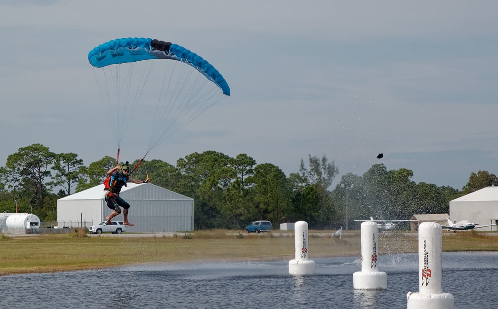 20201206_120724_Sebastian_Skydive_FLCPA_Meet2_CliffordSteele.jpg