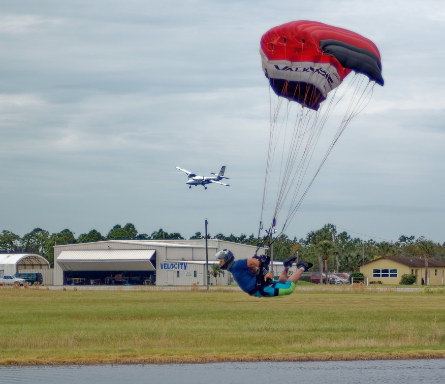 20201204 103820 Sebastian Skydive FLCPA Meet2 EdHeady Plane