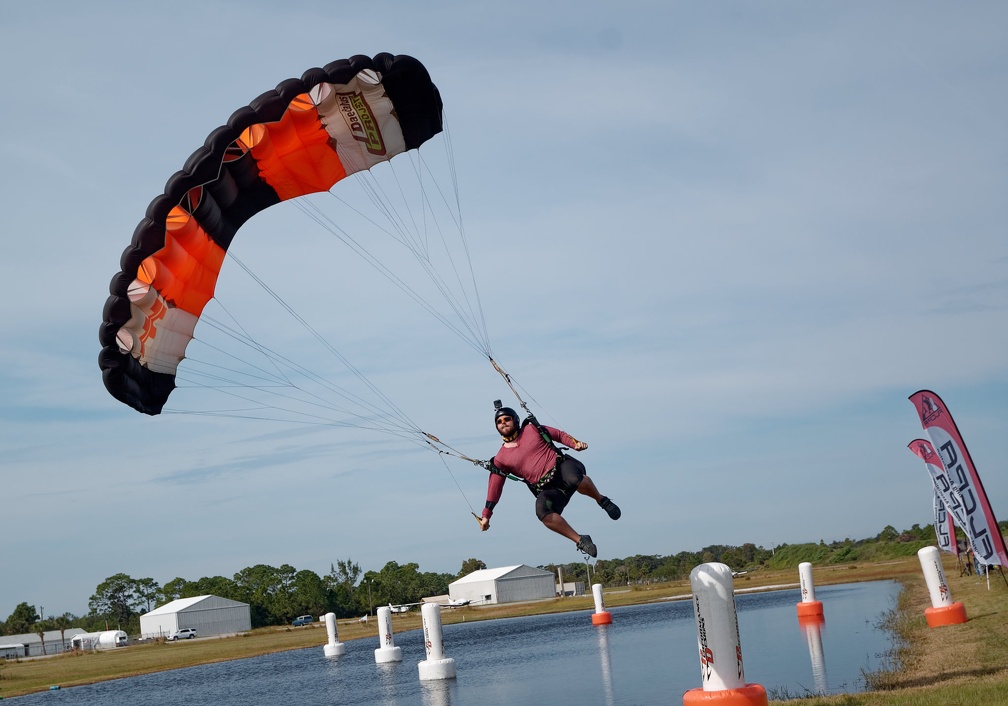 20201206 114754 Sebastian Skydive FLCPA Meet2 JamesHughes