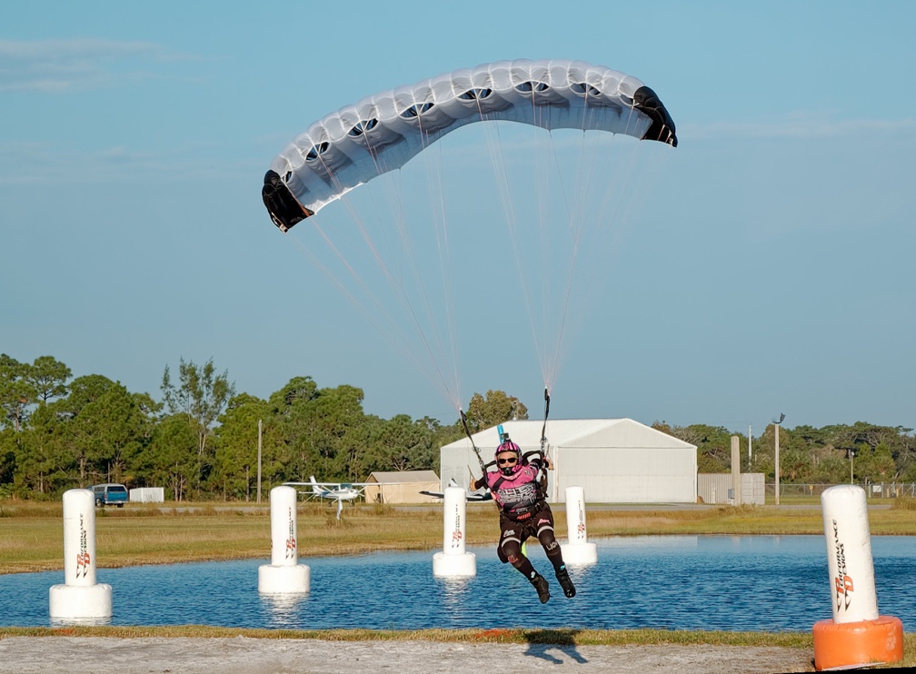 20201206 082014 Sebastian Skydive FLCPA Meet2 JeannieBartholomew