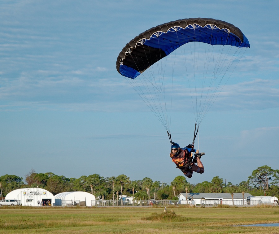 20201206 082232 Sebastian Skydive FLCPA Meet2 JoeyAllen M