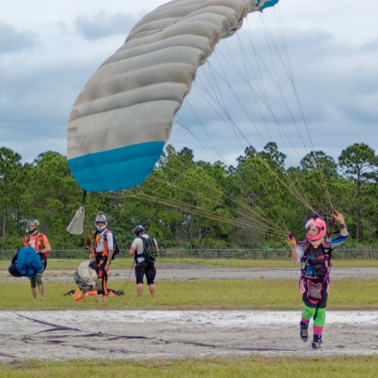 20201204 133852 Sebastian Skydive FLCPA Meet2 LaurenGawlik CliffordSteele PatrickKessler