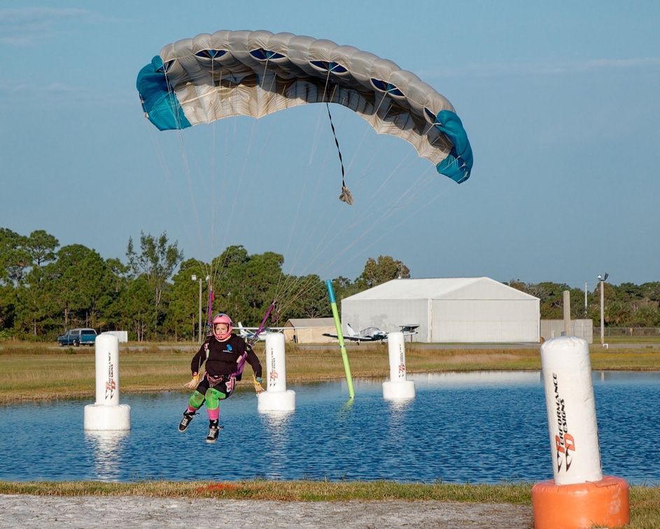 20201206_081812_Sebastian_Skydive_FLCPA_Meet2_LaurenGawlik_1.jpg