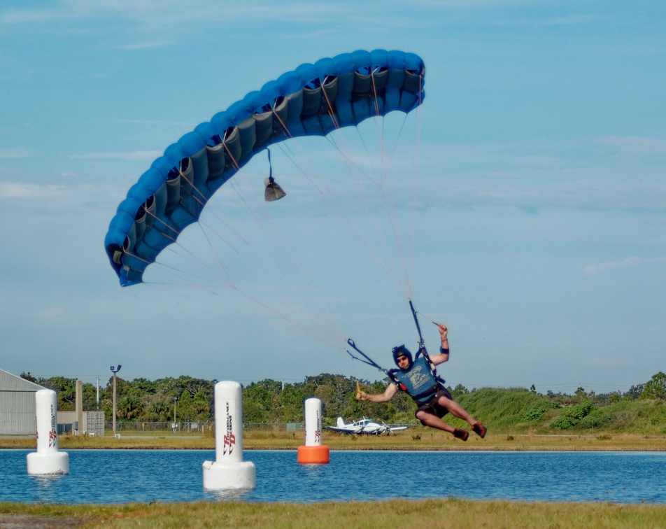 20201206_102534_Sebastian_Skydive_FLCPA_Meet2_LeeSibeleski.jpg