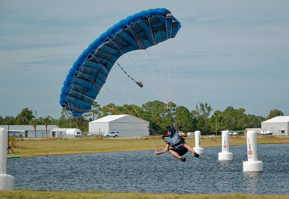 20201206_113924_Sebastian_Skydive_FLCPA_Meet2_LeeSibeleski.jpg