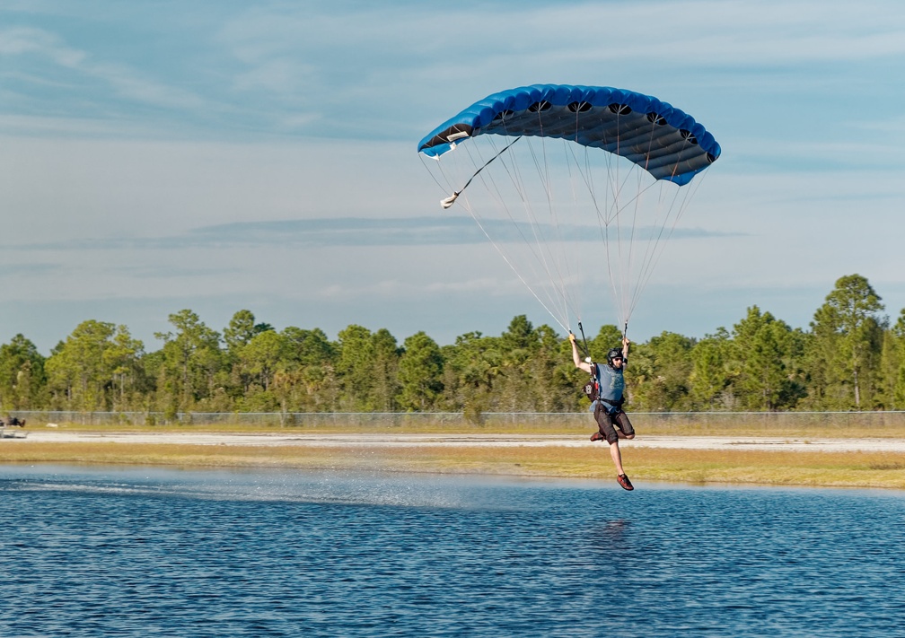 20201206_142404_Sebastian_Skydive_FLCPA_Meet2_LeeSibeleski.jpg