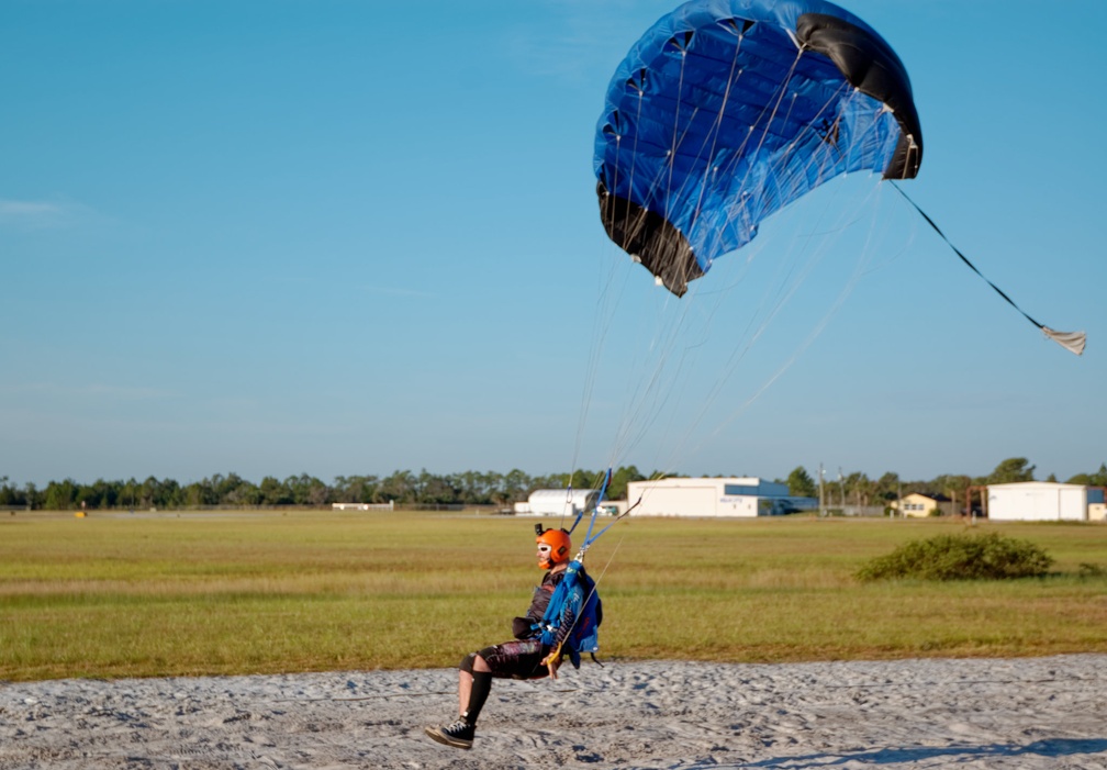 20201206 081756 Sebastian Skydive FLCPA Meet2 LukeCurnow