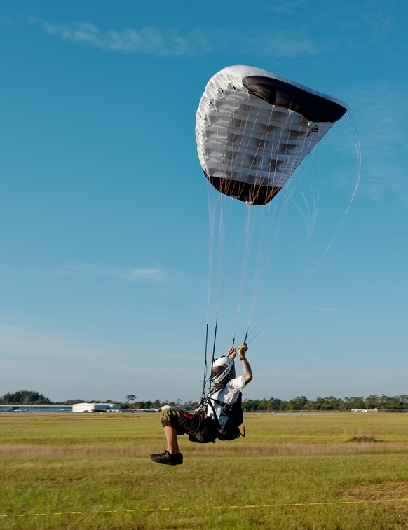 20201206_082124_Sebastian_Skydive_FLCPA_Meet2_PatrickKessler.jpg