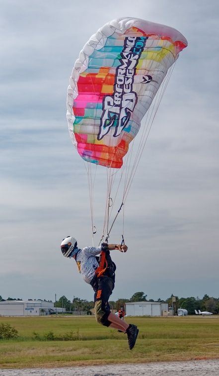 20201206 120650 Sebastian Skydive FLCPA Meet2 PatrickKessler 2