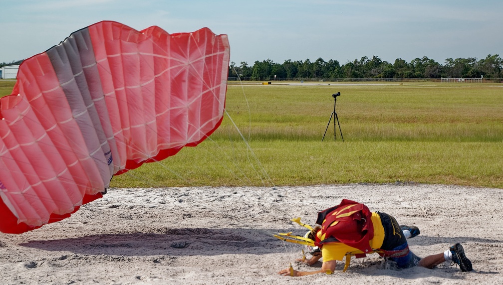 20201206 103134 Sebastian Skydive FLCPA Meet2 TimothyBernard