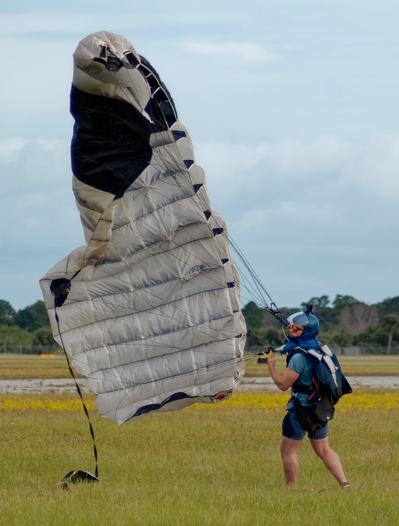 20201204_144748_Sebastian_Skydive_FLCPA_Meet2_YosefLixenberg.jpg