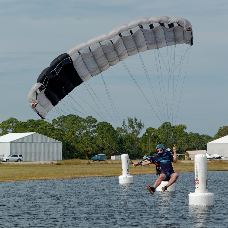 20201206_113950_Sebastian_Skydive_FLCPA_Meet2_YosefLixenberg.jpg