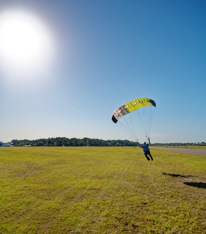 20220411_175351_Deland_Skydive_FraserFeltner_M.jpg