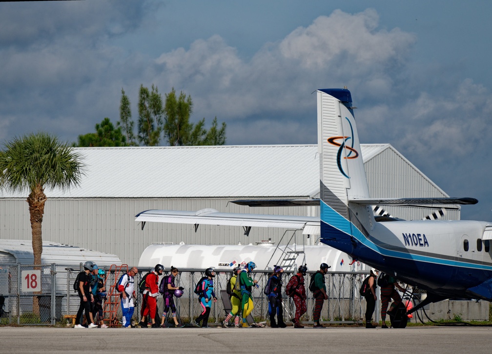 20211211_101011_Sebastian_Skydive_Santas_Plane_AnahiAguirre_MichaelPaolin_FelipeGiustina_KarenWoolem_PaulCivitella_KatieLazarus_ToryHigginbotham_JadeWilliams_M.jpg