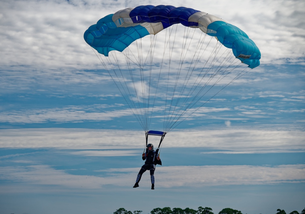 20211128_141325_Sebastian_Skydive_FrederickJPB.jpg