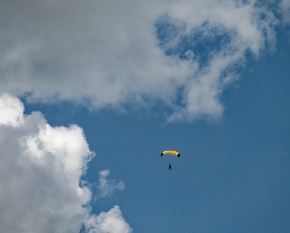 20220425_132303_Deland_Skydive_Karin_AFF4.jpg