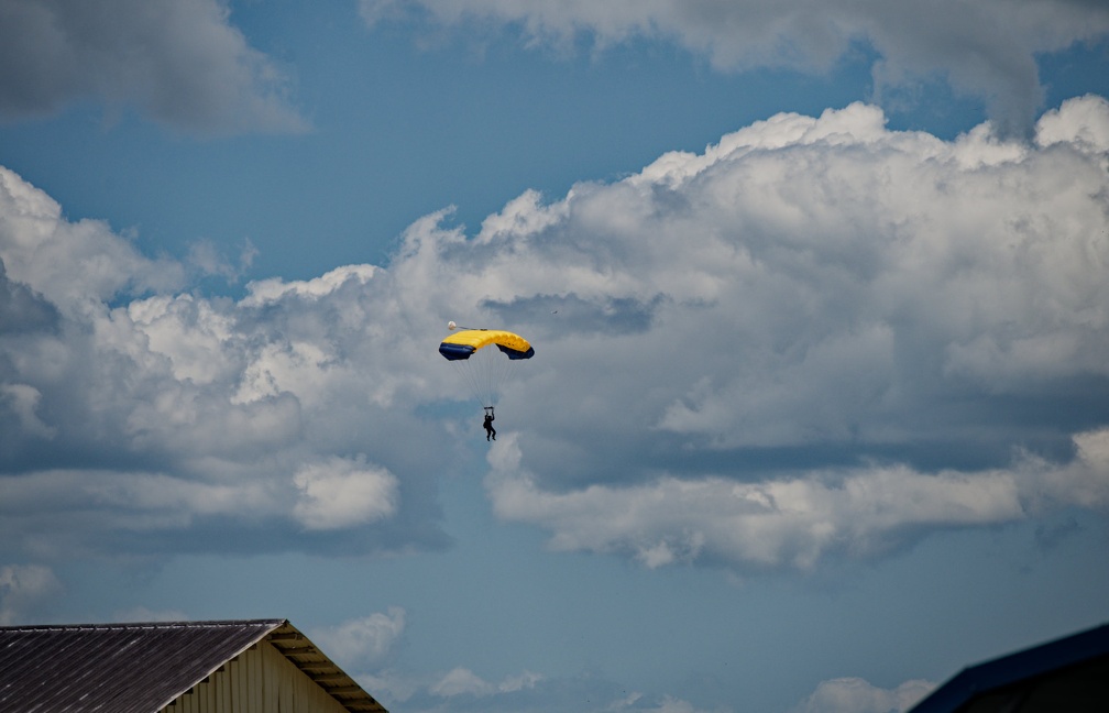 20220425_132357_Deland_Skydive_Karin_AFF4.jpg