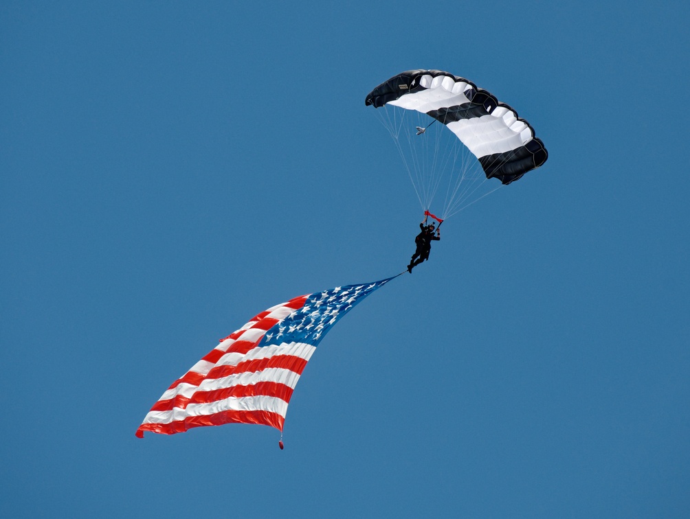 20220425 133723 Deland Skydive Black Daggers Flag Demo