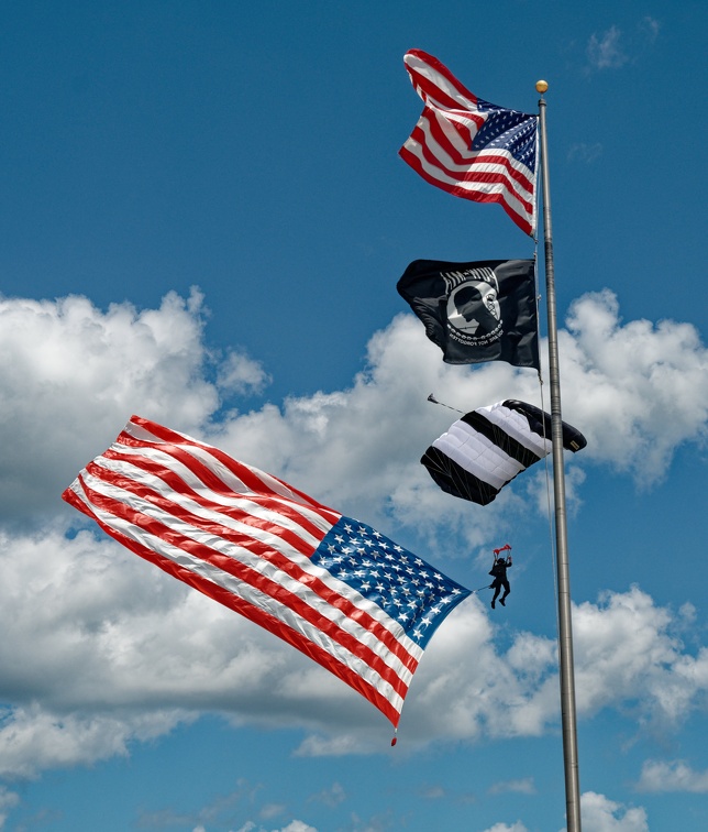 20220425_133746_Deland_Skydive_Black_Daggers_Flag_Demo.jpg