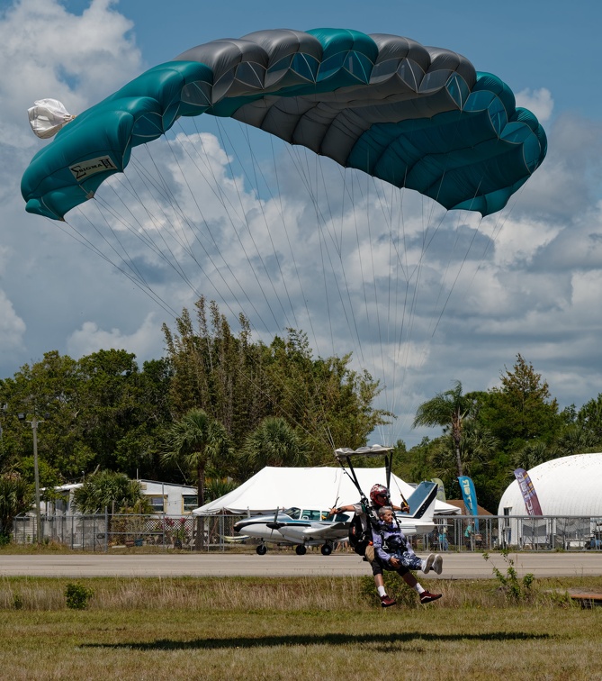 20220502 115214 Sebastian Skydive TylerHudson Tandem 1