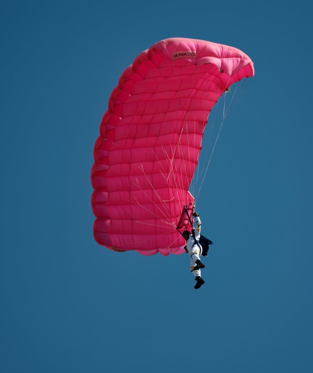 20071124 114748 Pushkar India Skydiver