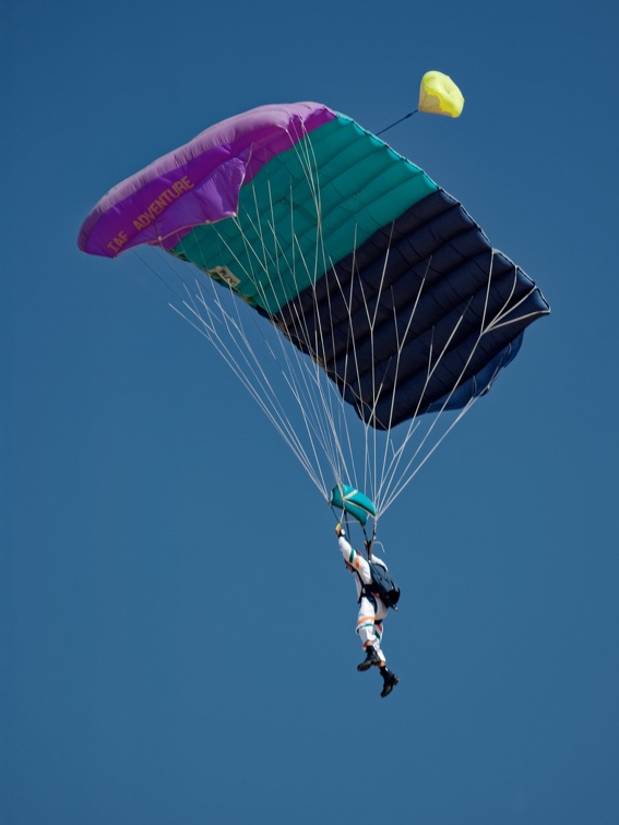 20071124 114804 Pushkar India Skydiver