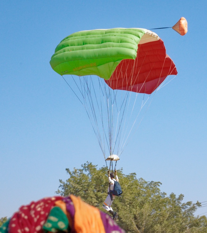 20071124 115453 Pushkar India Skydiver