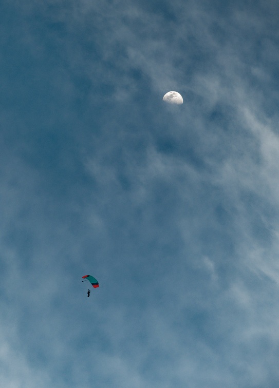 20220311 163121 Sebastian Skydive Moon 1